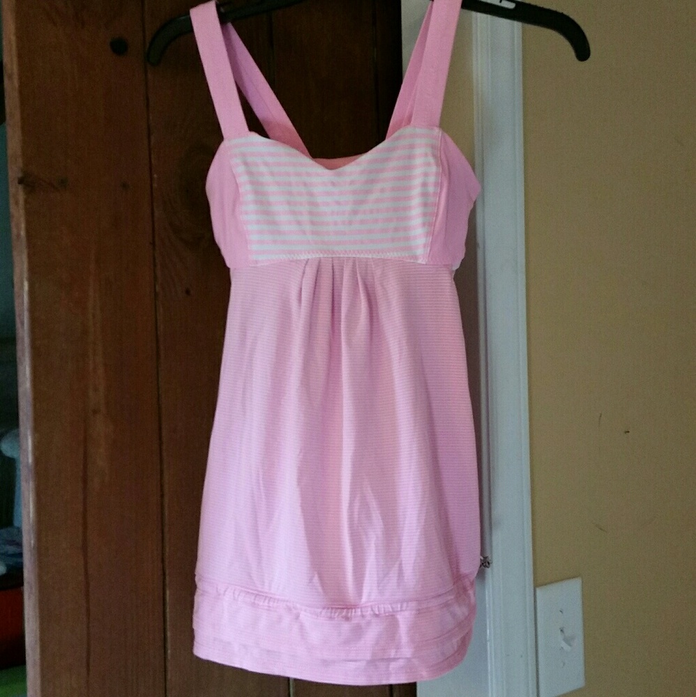 Lululemon Women's Tank size 4